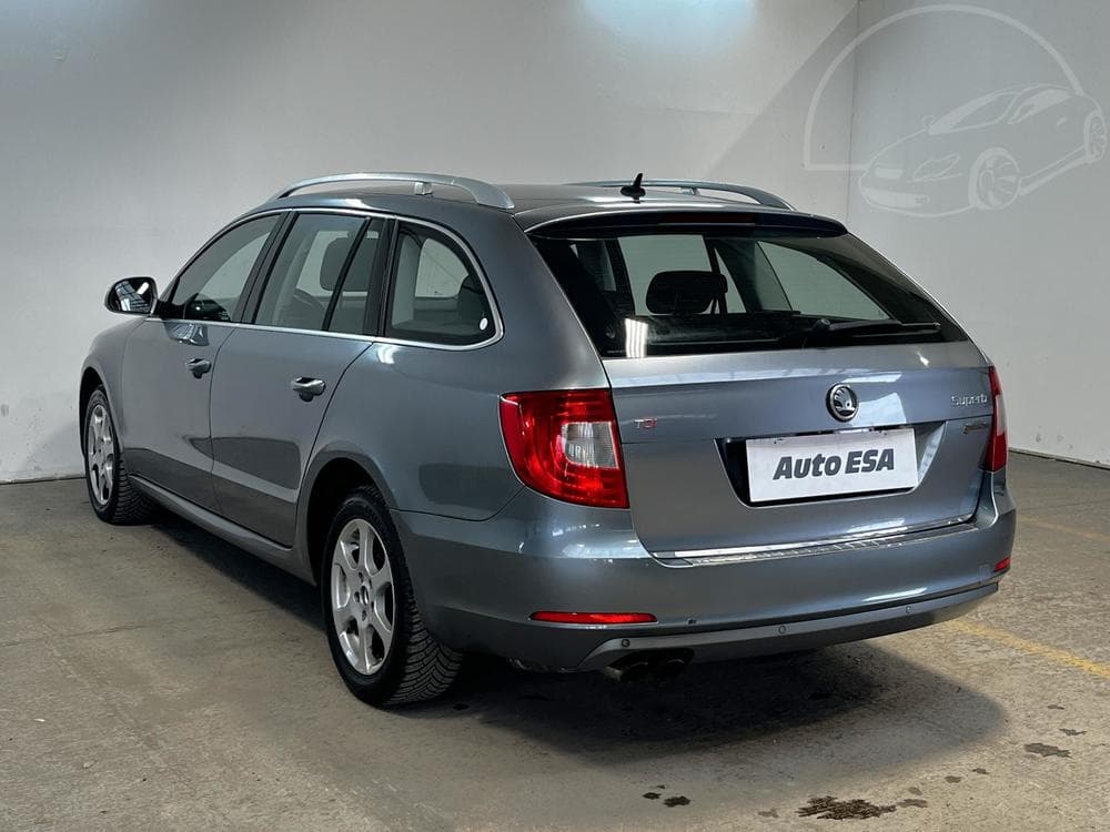 2010 Škoda SUPERB - 6