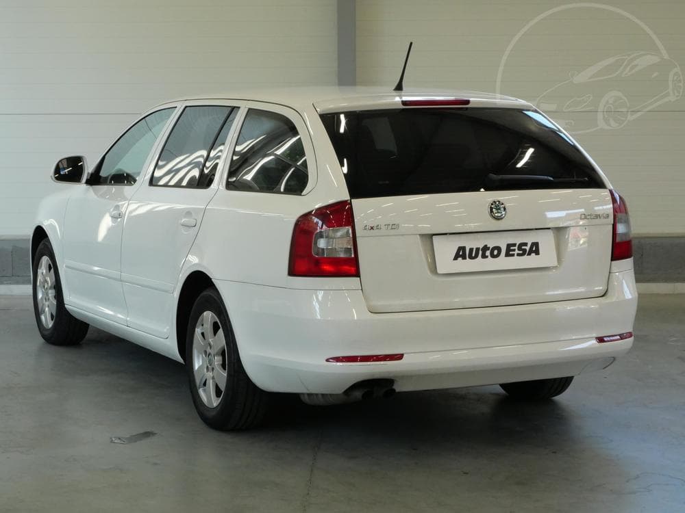 2013 Škoda OCTAVIA - 11