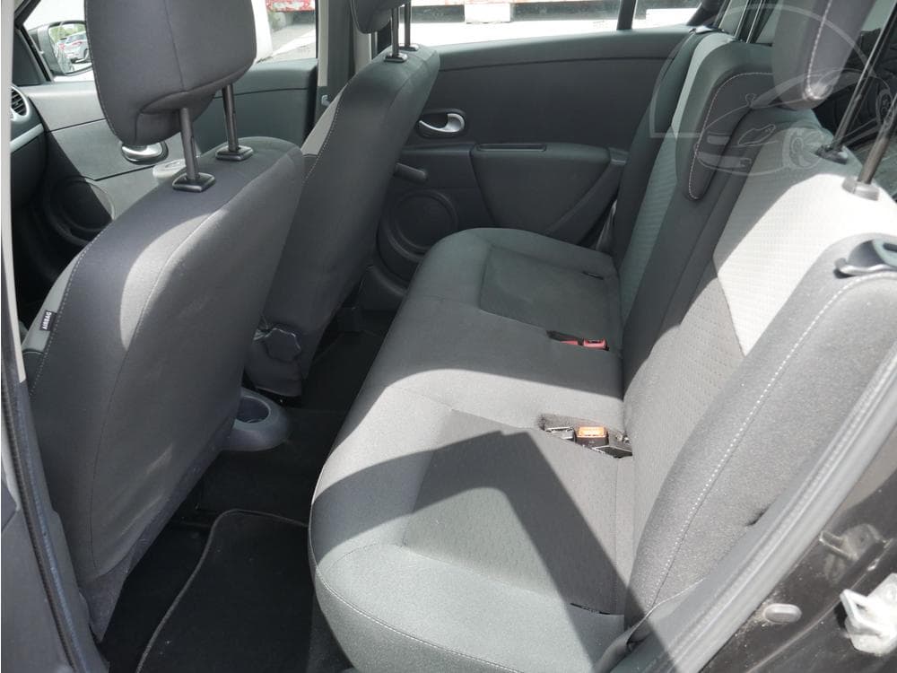 2011 Renault CLIO - 9