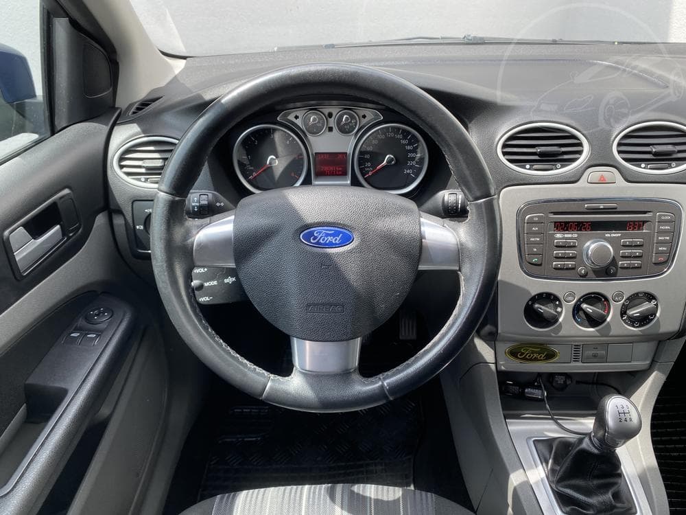 2009 Ford FOCUS - 21