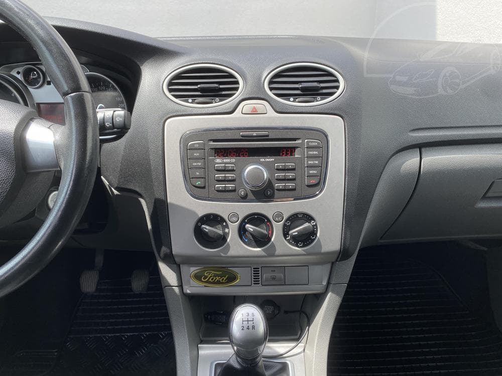 2009 Ford FOCUS - 23