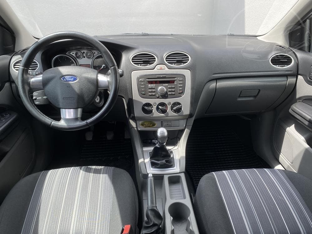 2009 Ford FOCUS - 15