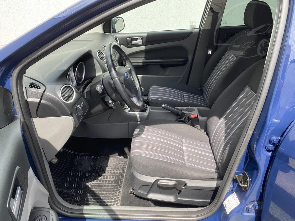2009 Ford FOCUS - 17