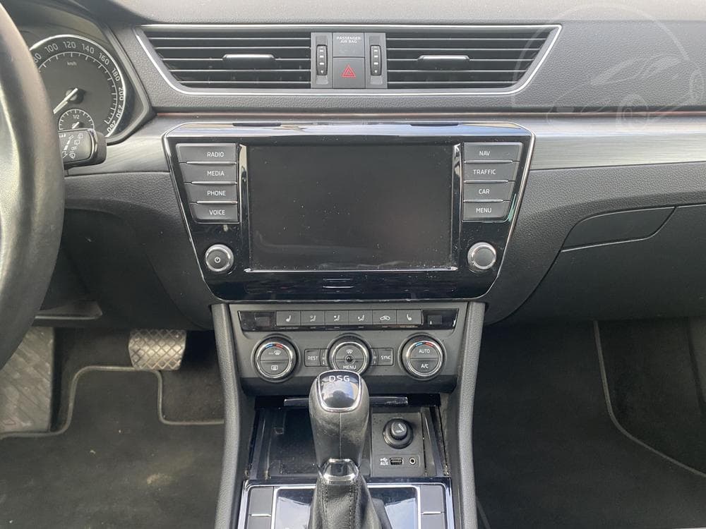 2016 Škoda SUPERB - 23