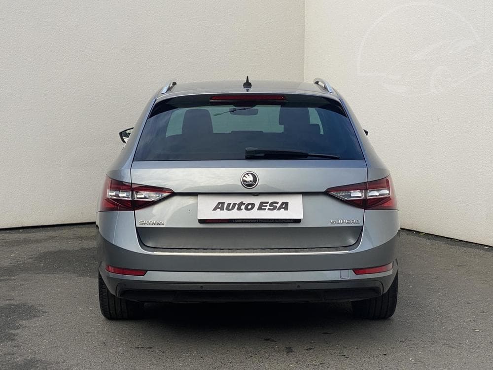 2016 Škoda SUPERB - 9