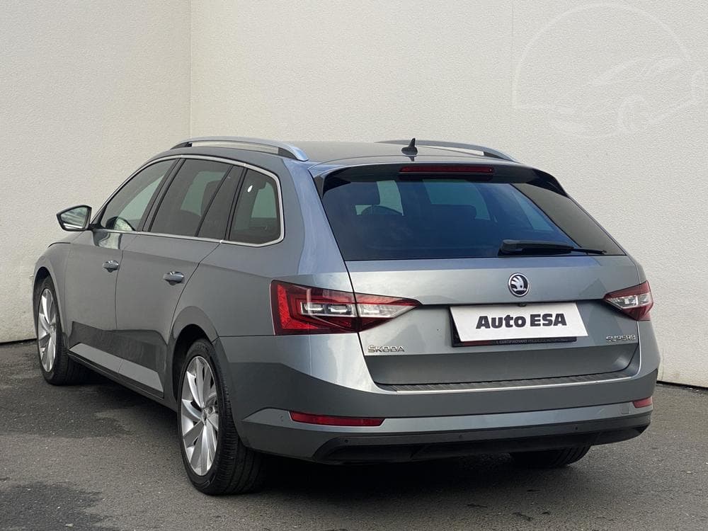 2016 Škoda SUPERB - 11