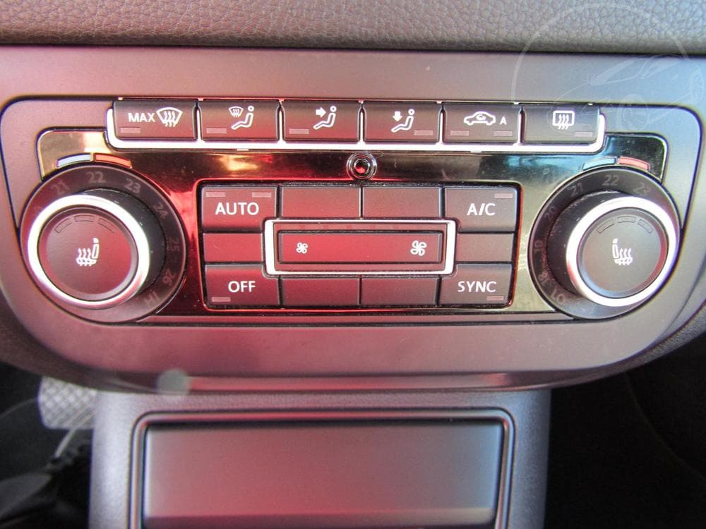 2013 Volkswagen Tiguan - 15