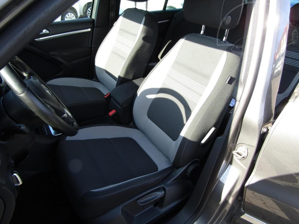 2013 Volkswagen Tiguan - 9