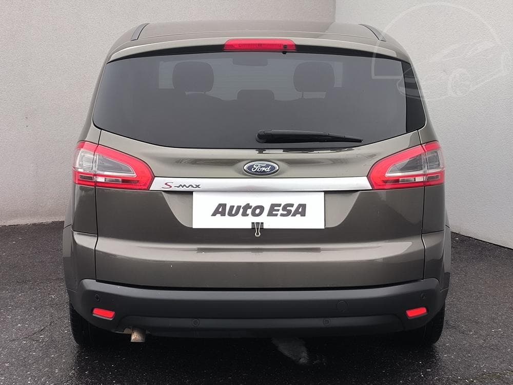 2011 Ford S-MAX - 5