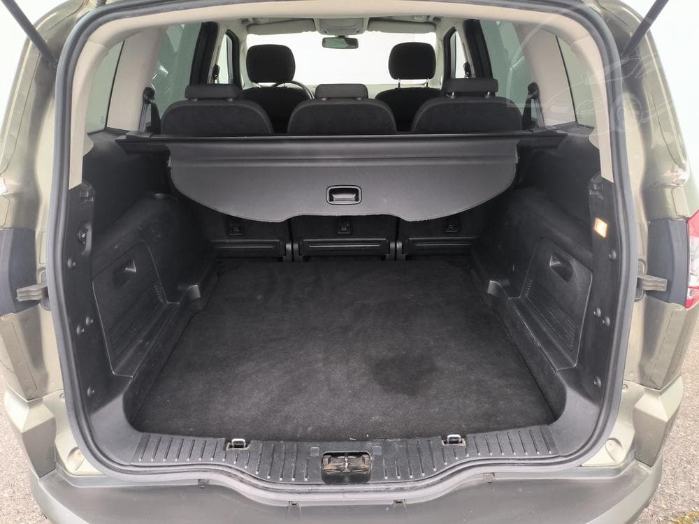 2011 Ford S-MAX - 7