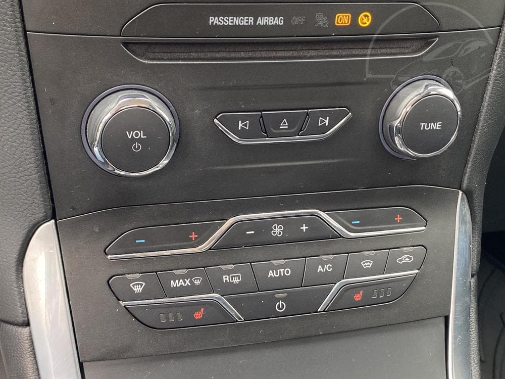 2018 Ford S-Max - 17