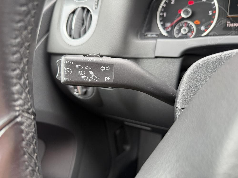 2015 Volkswagen TIGUAN - 34