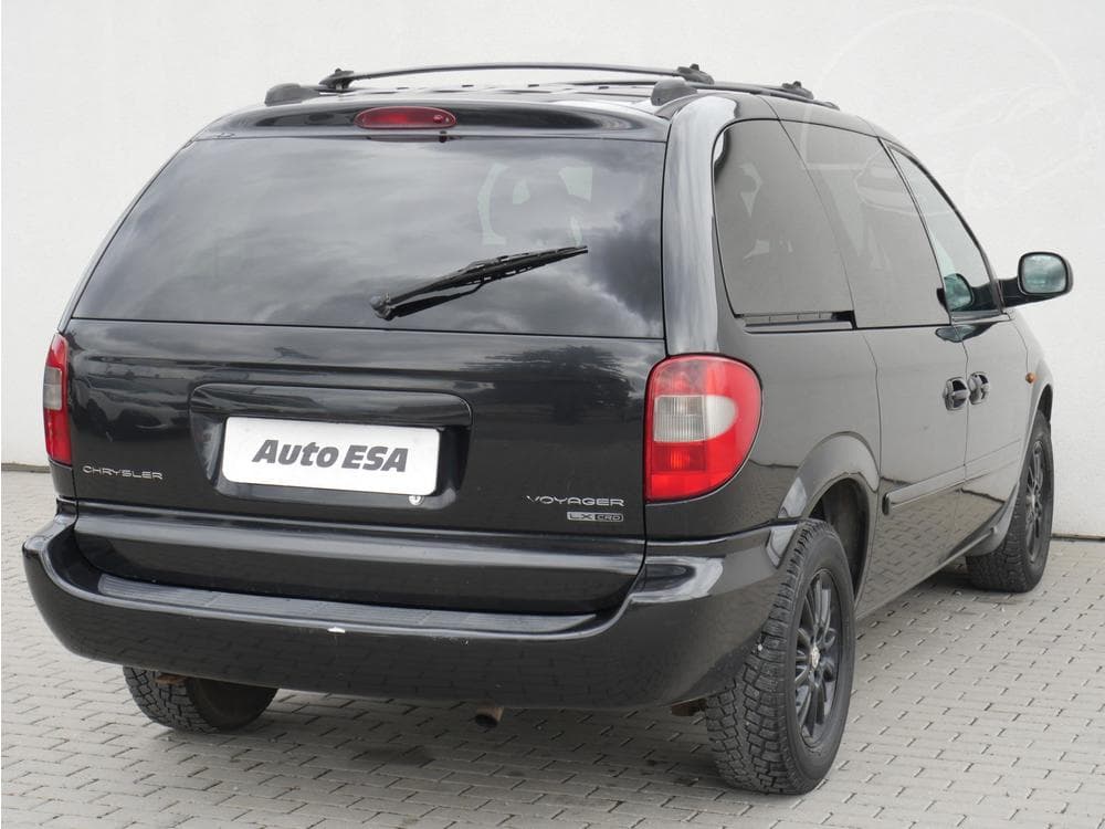2005 Chrysler VOYAGER - 4