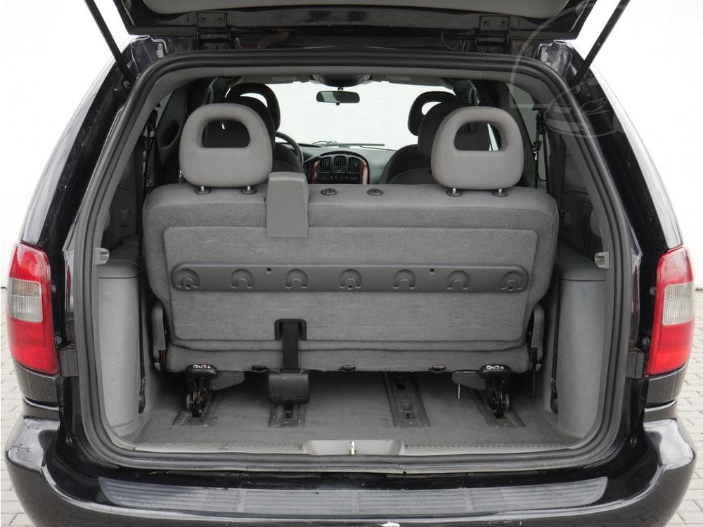 2005 Chrysler VOYAGER - 7