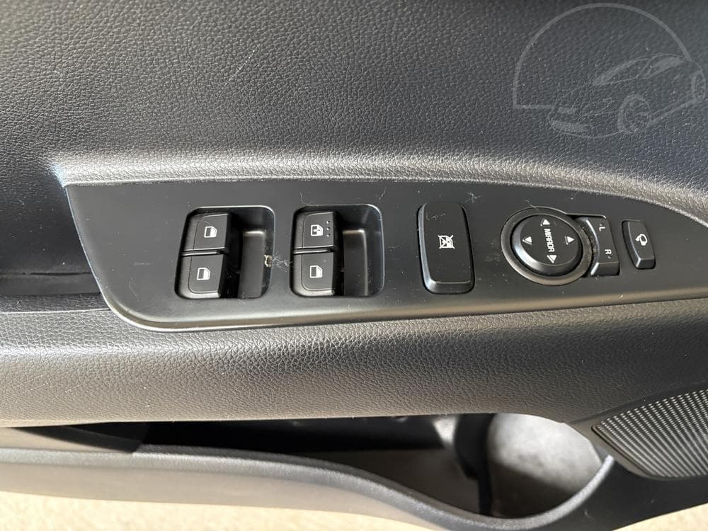 2020 Kia STONIC - 23