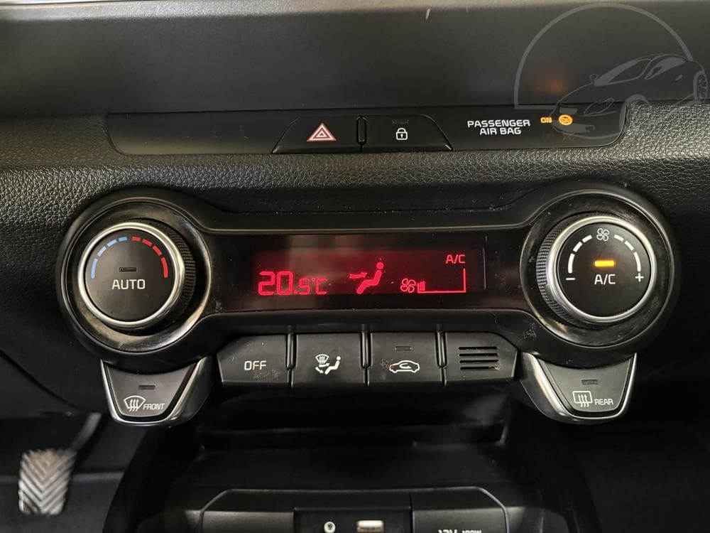 2020 Kia STONIC - 29