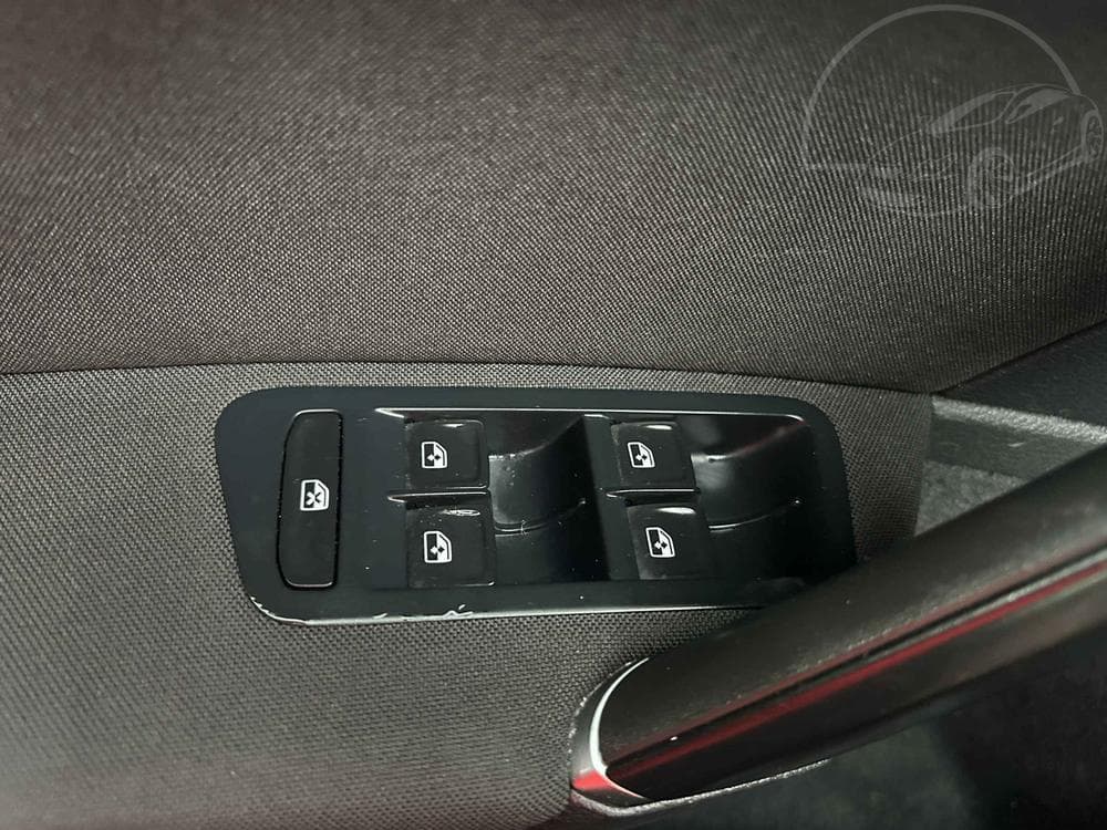 2018 Volkswagen GOLF - 11