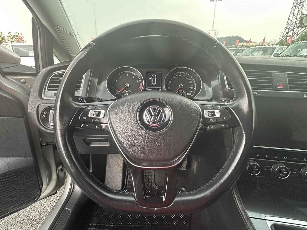 2018 Volkswagen GOLF - 12