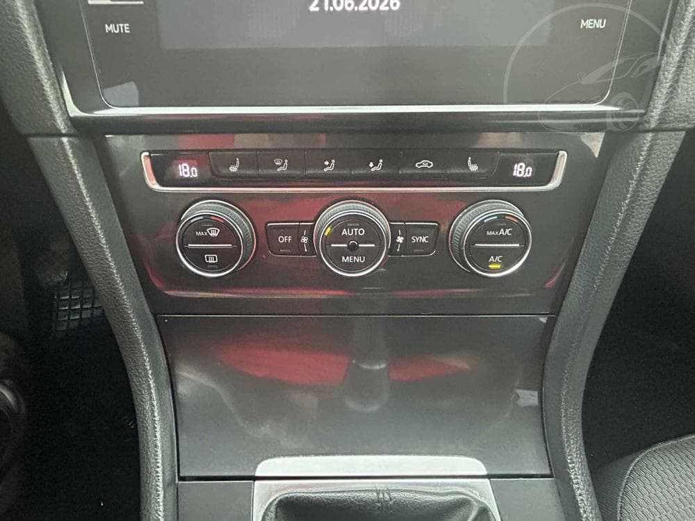 2018 Volkswagen GOLF - 14