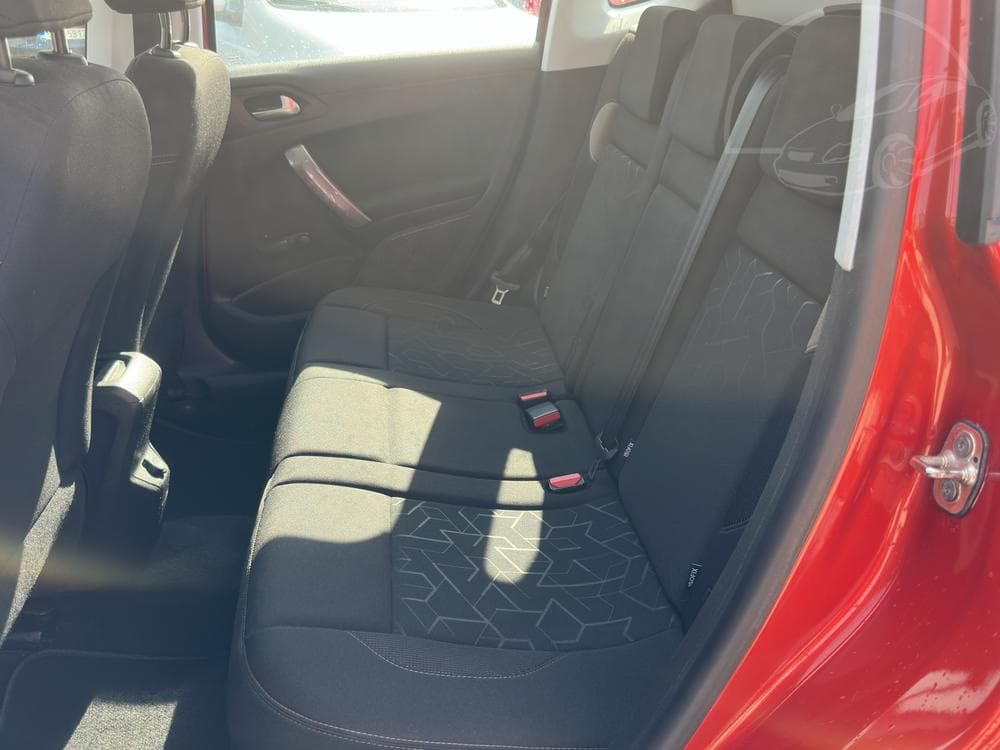 2015 Peugeot 2008 - 19