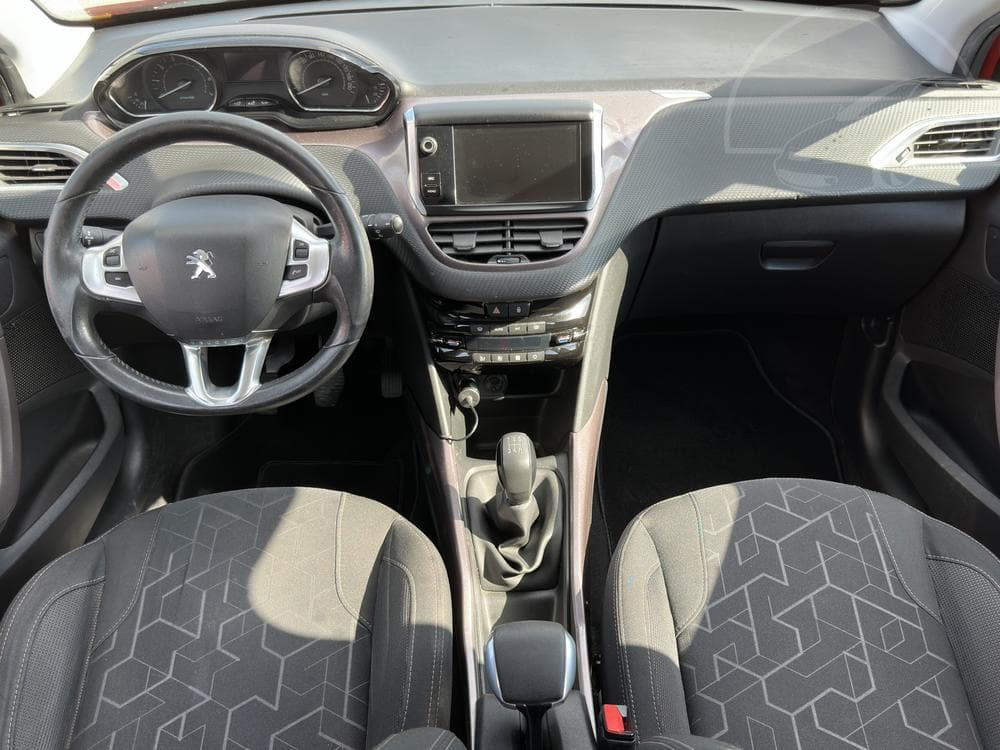 2015 Peugeot 2008 - 15
