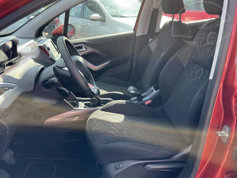 2015 Peugeot 2008 - 17