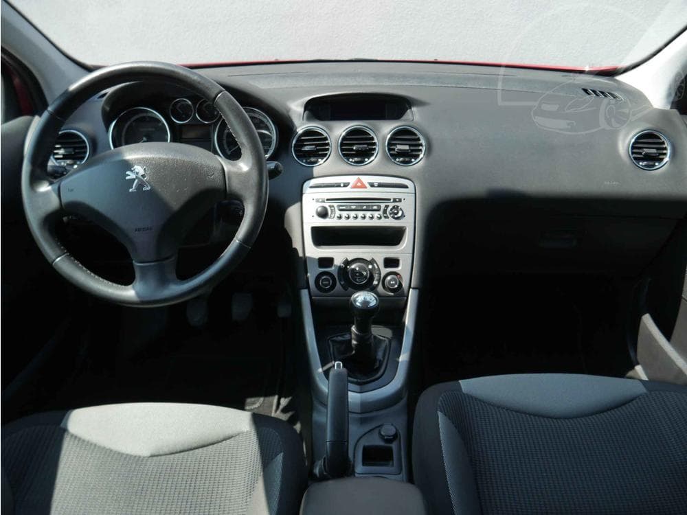 2013 Peugeot 308 - 8