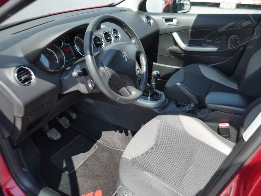 2013 Peugeot 308 - 9