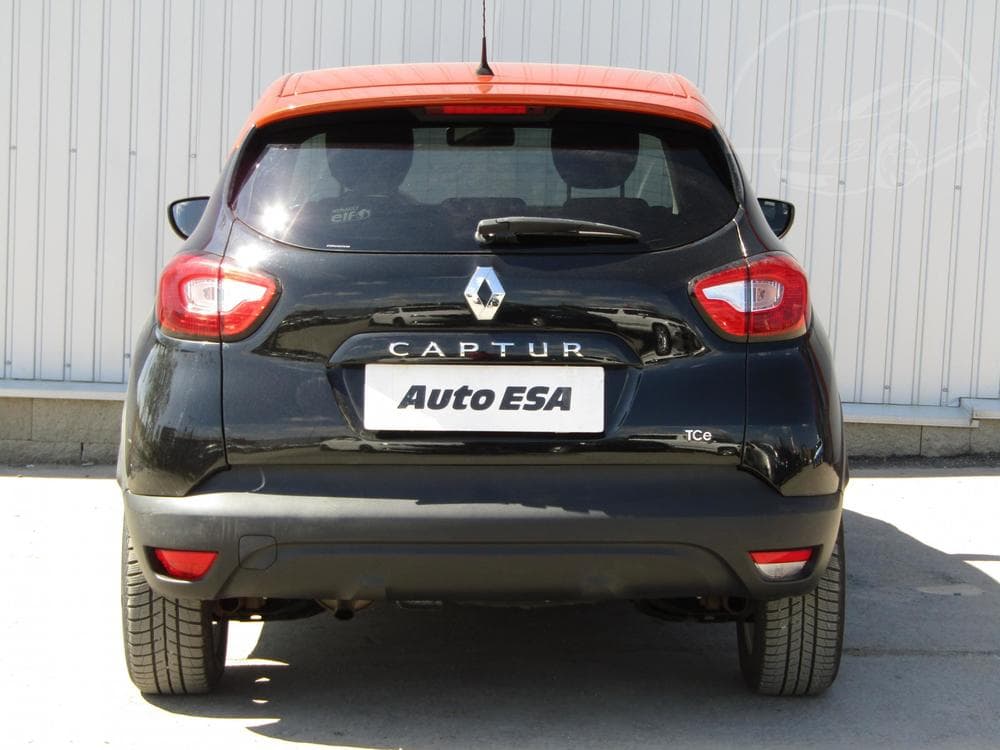 2015 Renault CAPTUR - 9