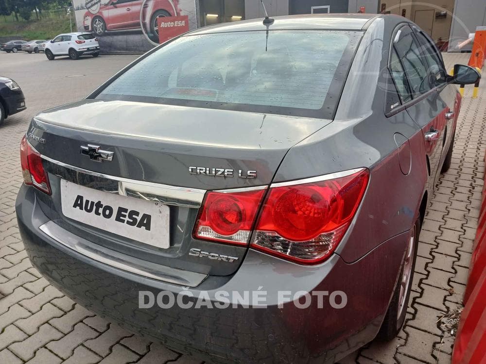 2010 Chevrolet CRUZE - 2