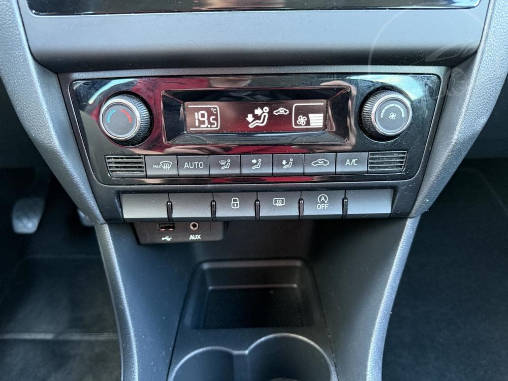 2015 Škoda RAPID - 13