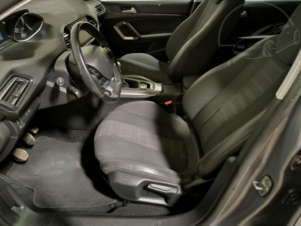 2018 Peugeot 308 - 9