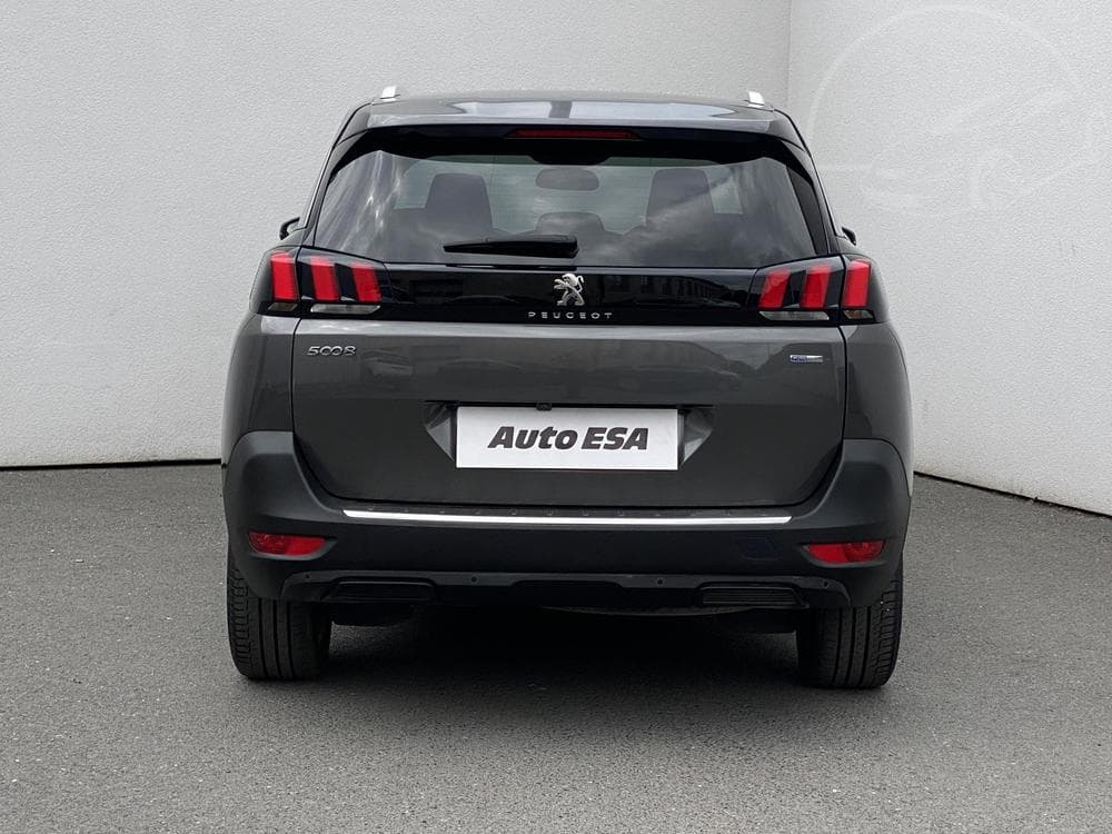2017 Peugeot 5008 - 13