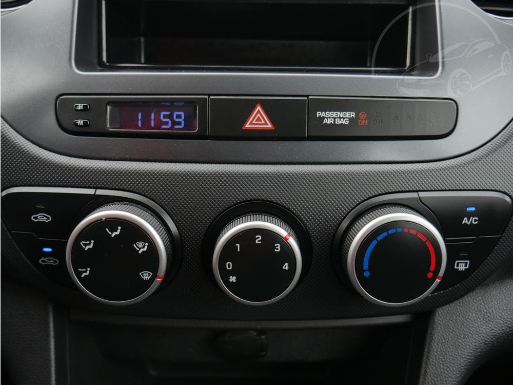 2018 Hyundai i10 - 14