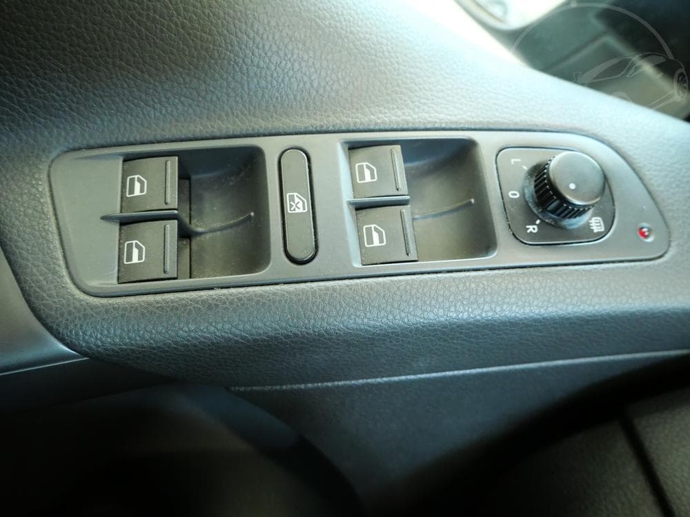 2009 Volkswagen TIGUAN - 27