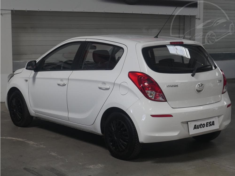 2012 Hyundai i20 - 4