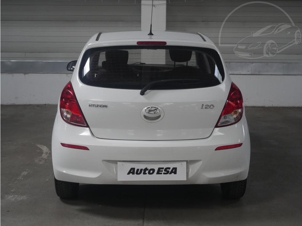 2012 Hyundai i20 - 5
