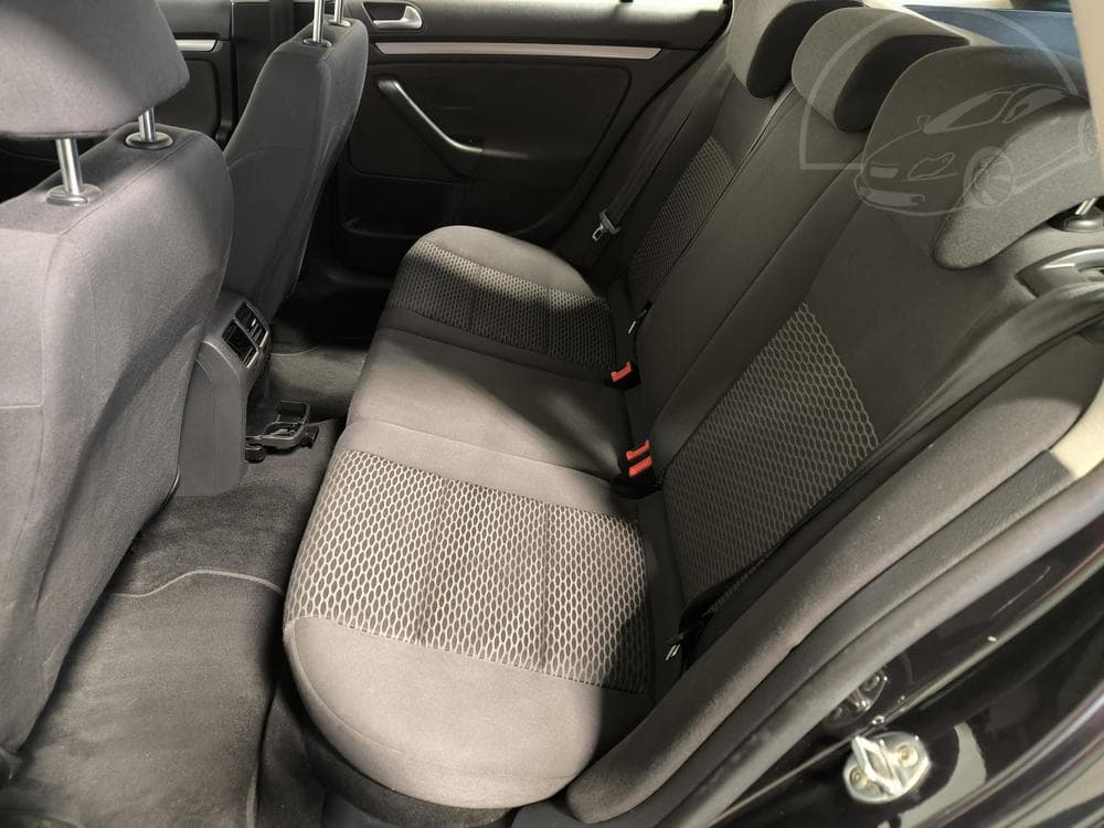 2011 Volkswagen GOLF - 10