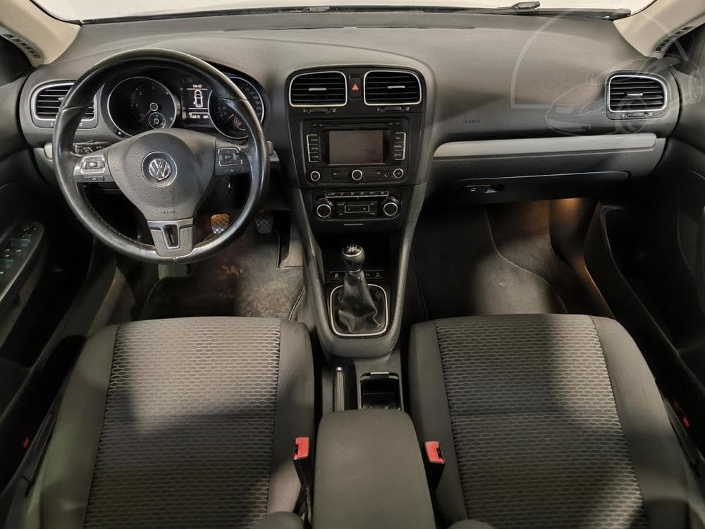 2011 Volkswagen GOLF - 8