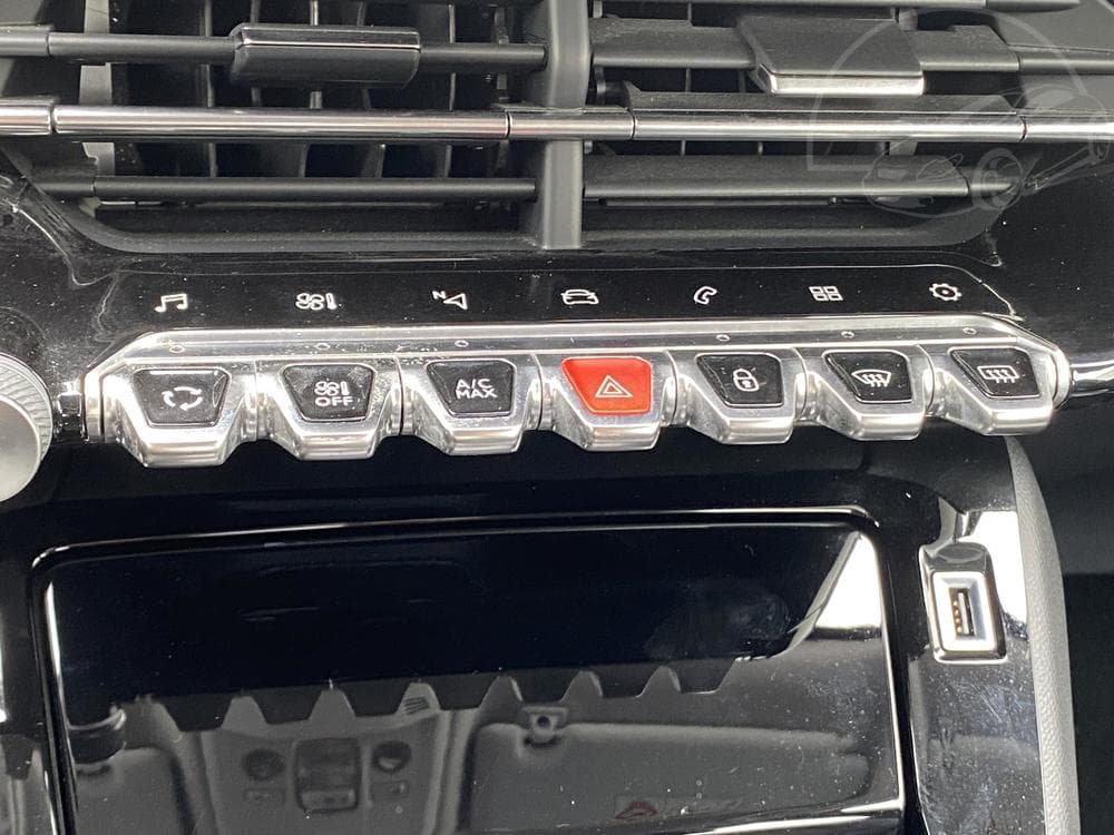 2020 Peugeot 2008 - 40