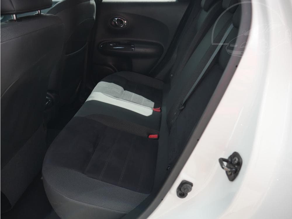 2017 Nissan JUKE - 10