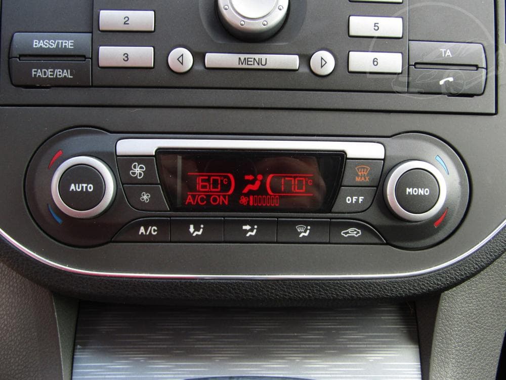 2009 Ford C-MAX - 14
