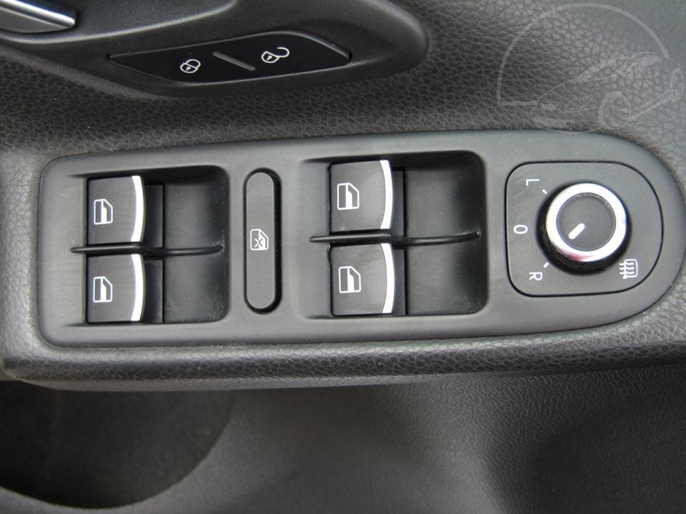 2008 Volkswagen GOLF - 11