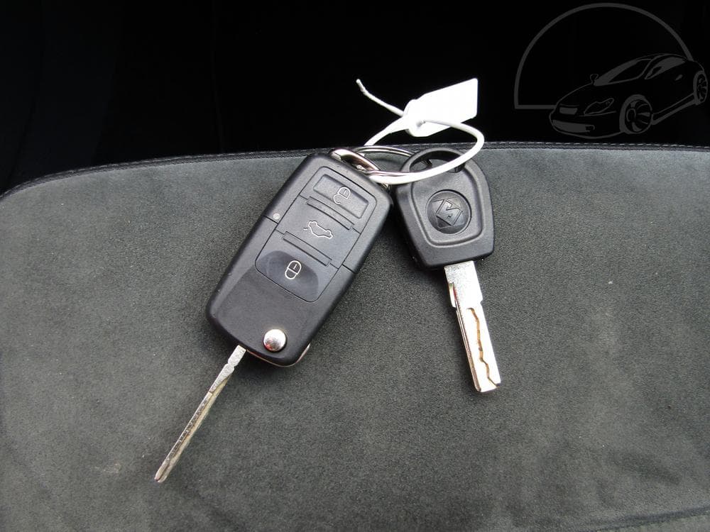 2008 Volkswagen GOLF - 17