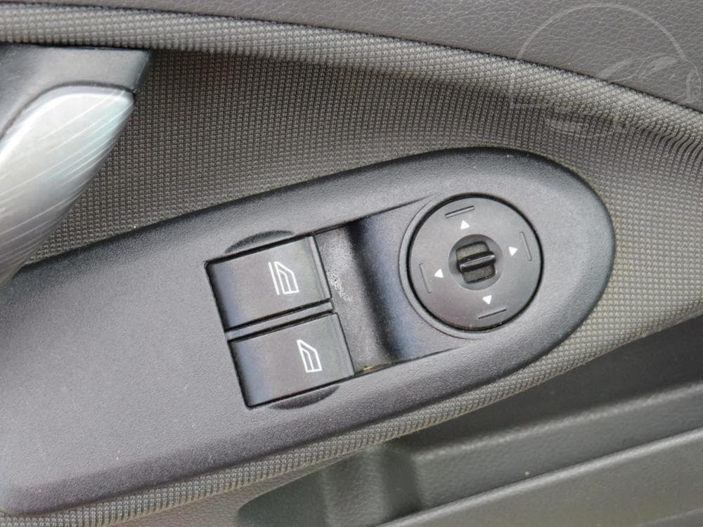 2008 Ford C-MAX - 11