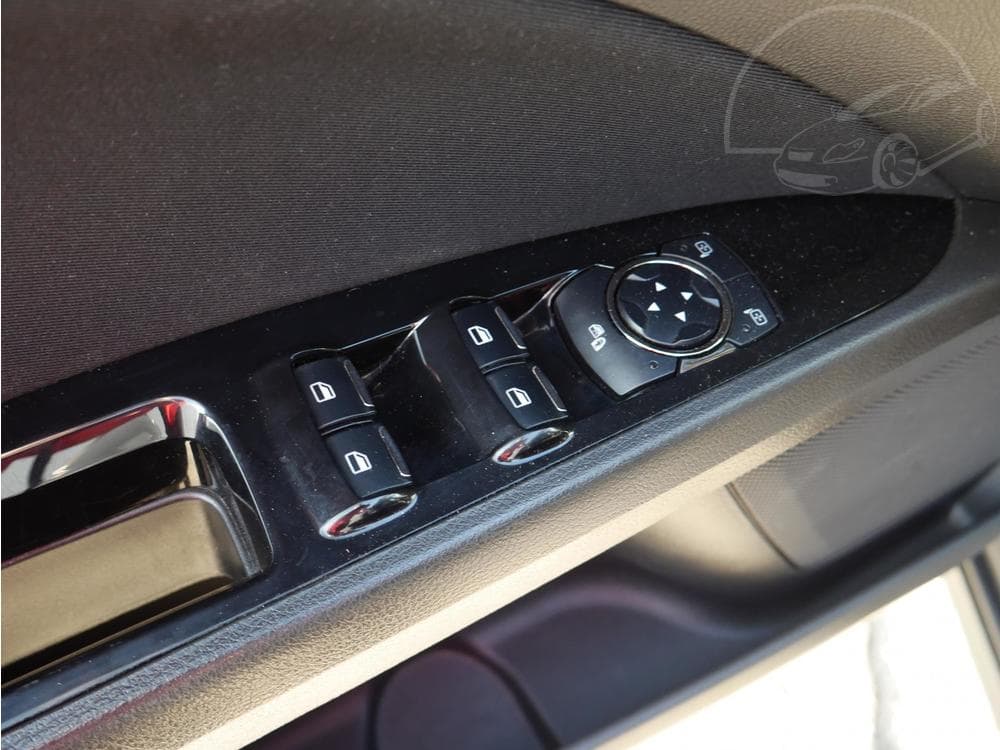 2015 Ford MONDEO - 17