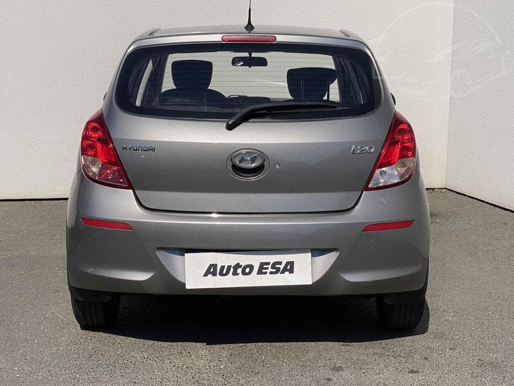 2013 Hyundai i20 - 5
