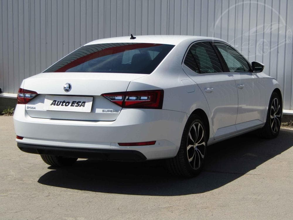 2016 Škoda SUPERB - 4