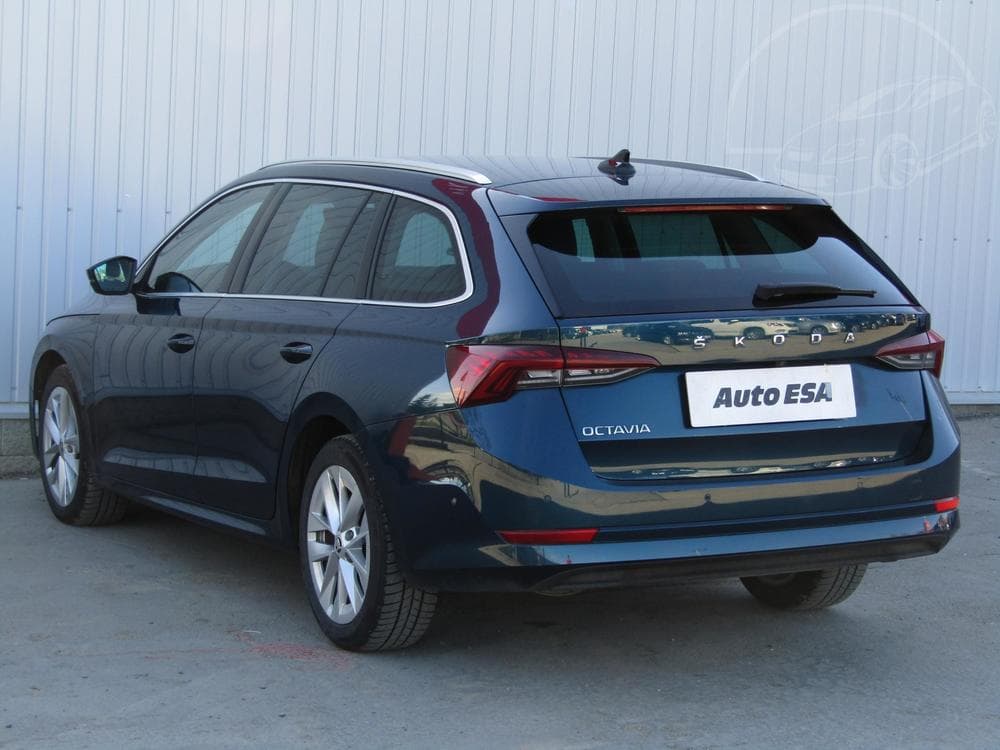 2020 Škoda OCTAVIA - 11