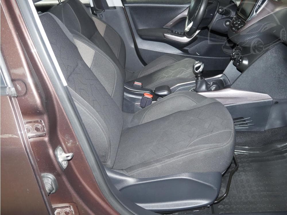 2014 Peugeot 2008 - 12